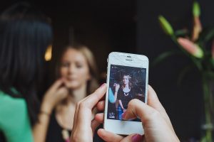 صفحه نمایش شکسته ، البان