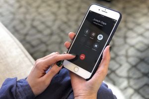 کار با آیفون هنگام تماس، البان